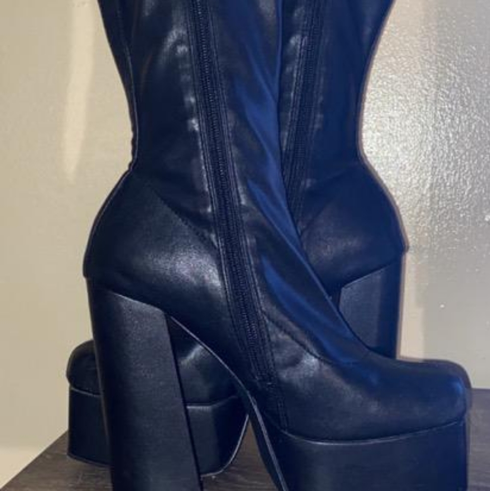 Liliana thigh high all leather black on black size 10 women's